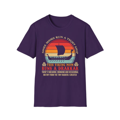 This Viking Mom Runs a Drakkar – Funny Norse Mom T-Shirt